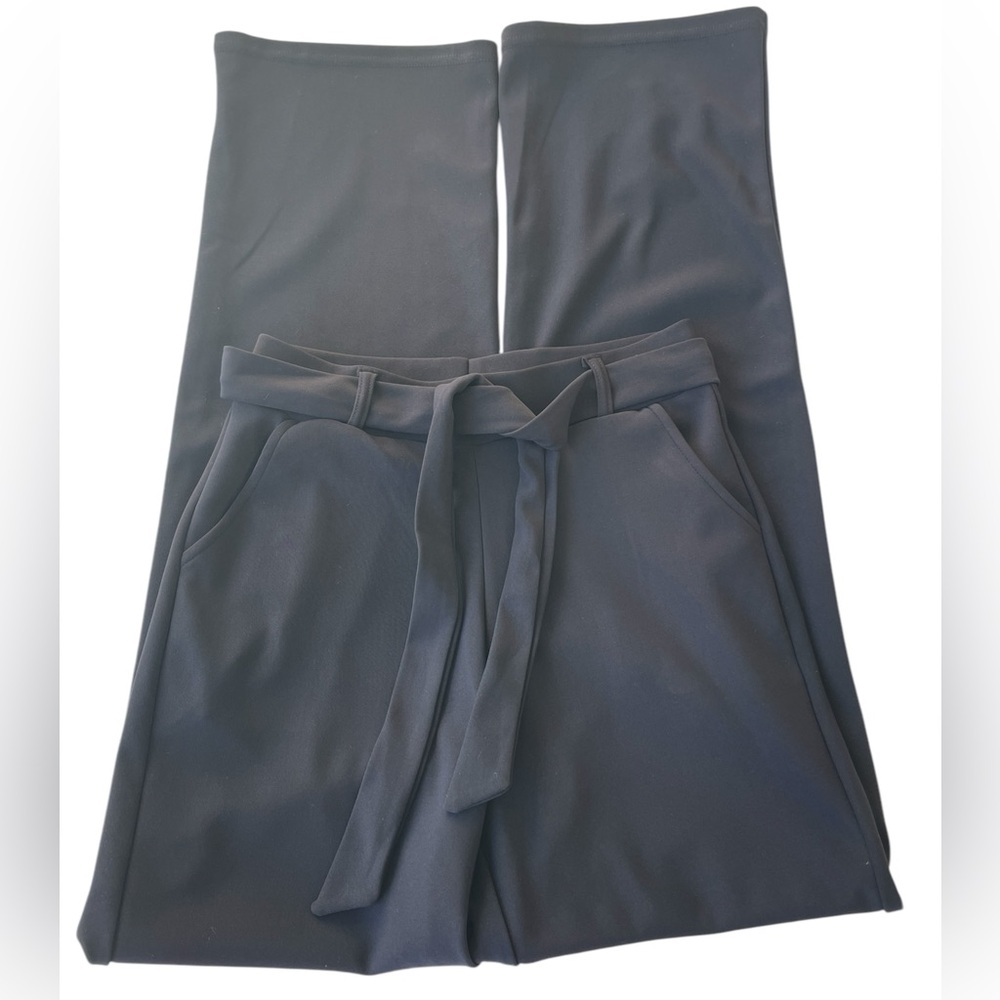 AQ Sports Ladies Navy Stretch Pull-on Pants Straight Leg Belted Size Med NWT